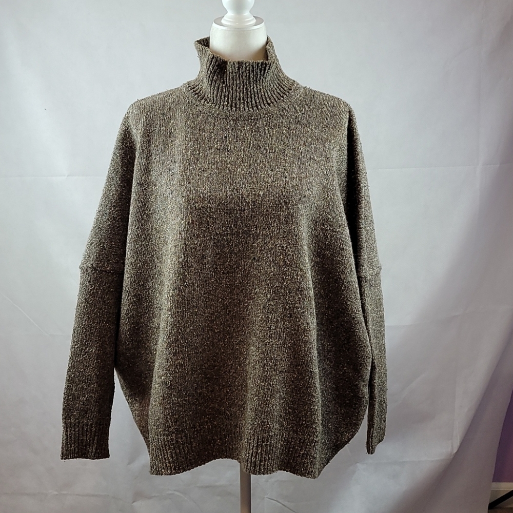 Adrienne Vittadini Oversized Sweater - Picture 1 of 7